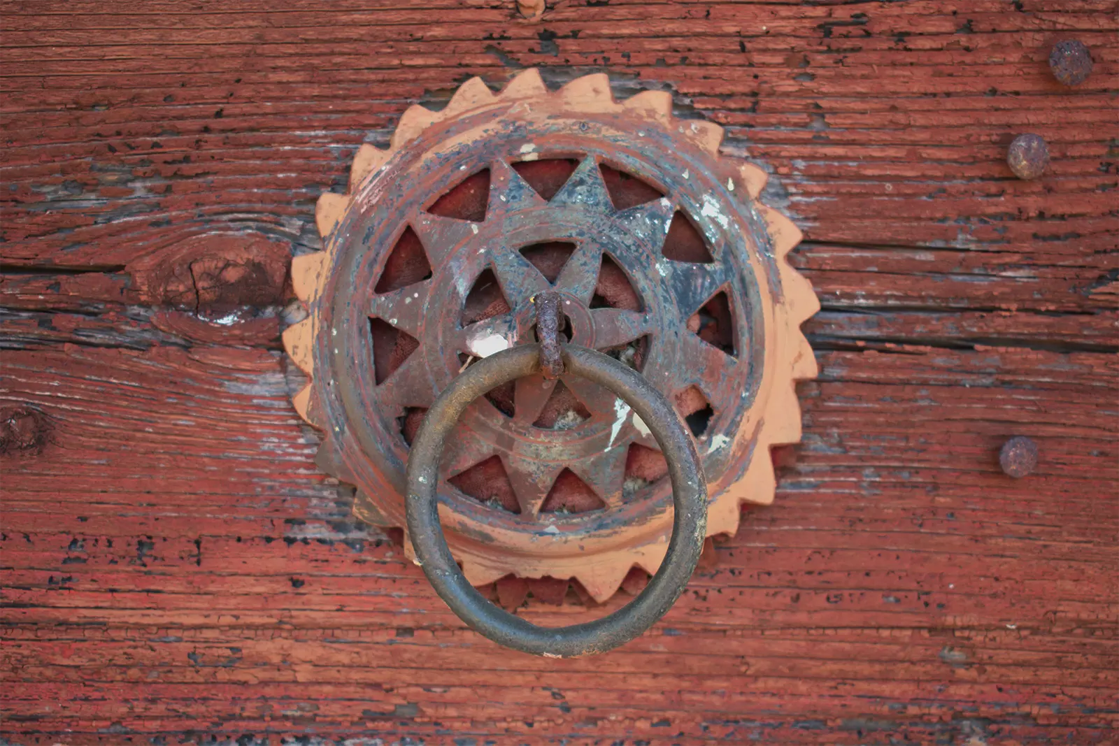foiniki door knocker_result