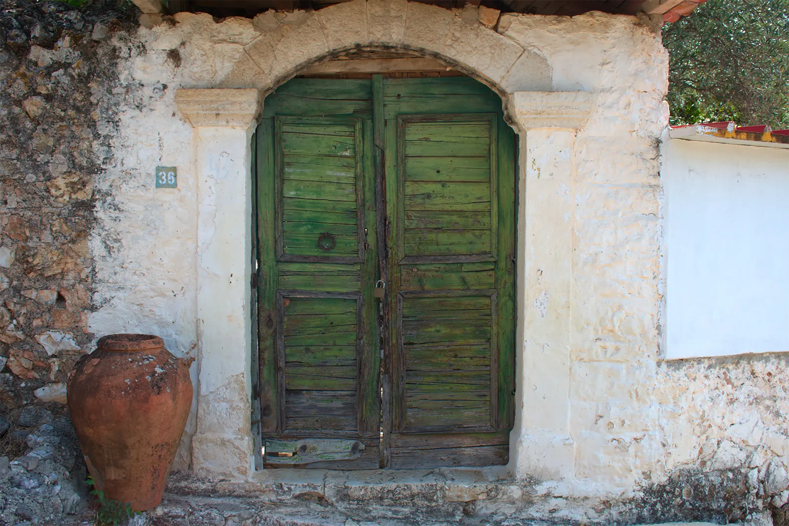 foiniki door urn_result