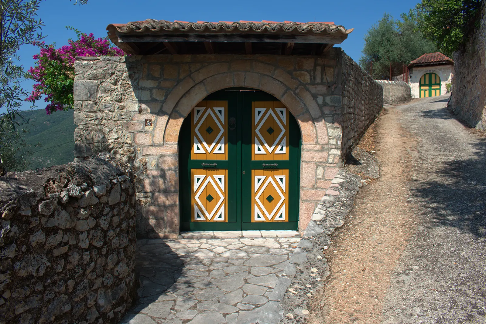 foiniki doors colourful_result